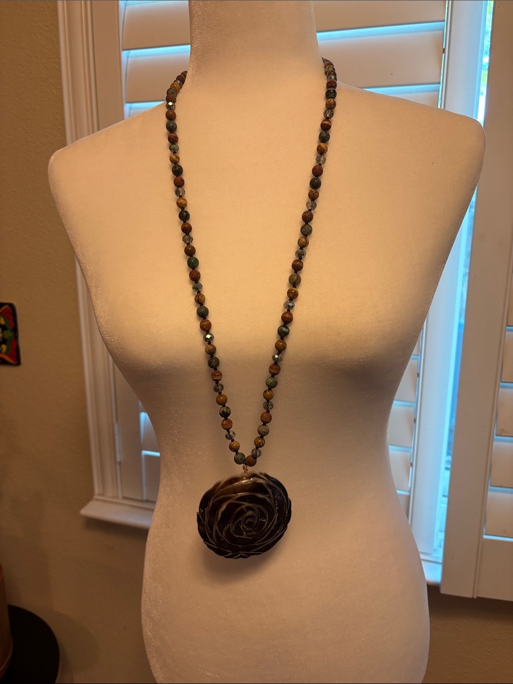Handcrafted Rose Pendant Beaded Necklace - Picture 2 of 8